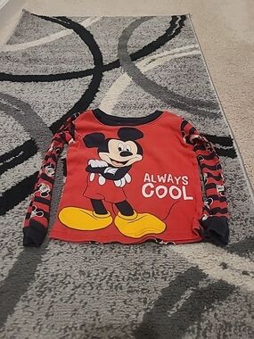 Disney Mickey Mouse 'Always Cool' Red Kids Long-Sleeve Top Size 3T